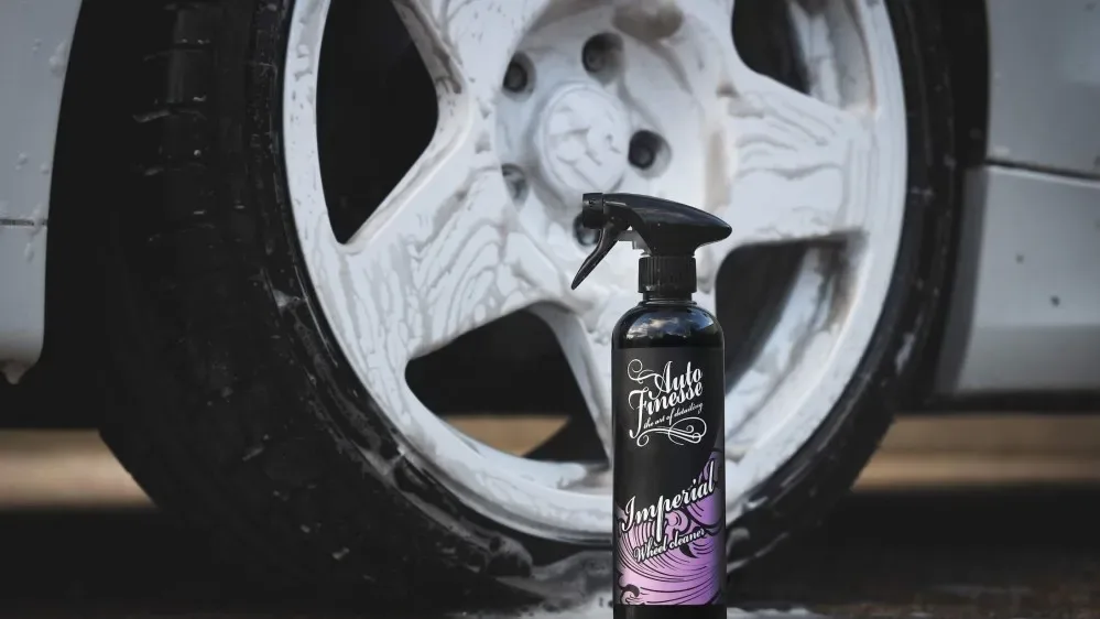 Čistič kol Auto Finesse Imperial 250 ml — detail produktu 4