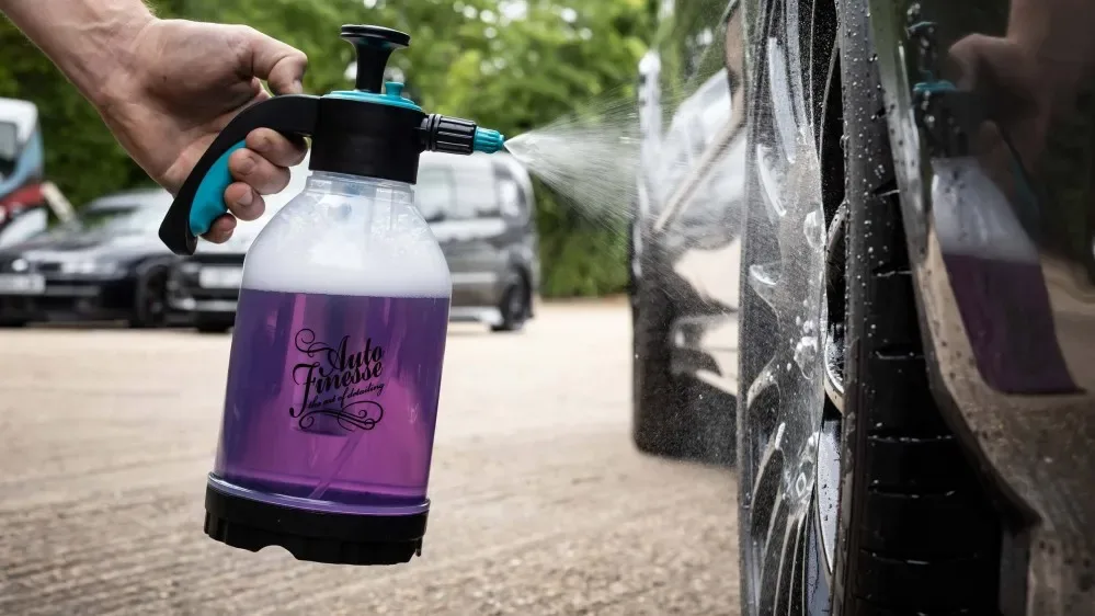 Čistič kol koncentrát Auto Finesse Imperial 5000 ml — detail produktu 3