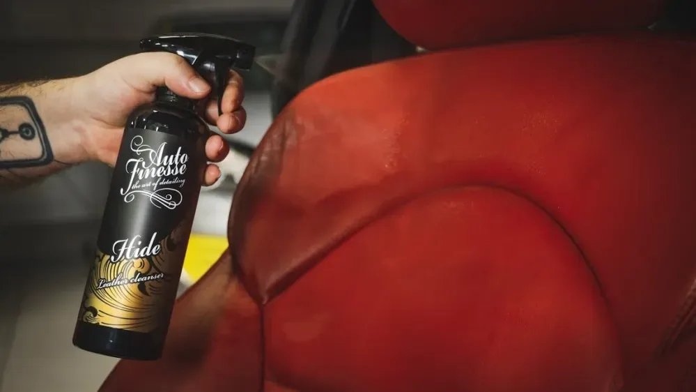 Čistič kůže Auto Finesse Hide 250 ml — detail produktu 4