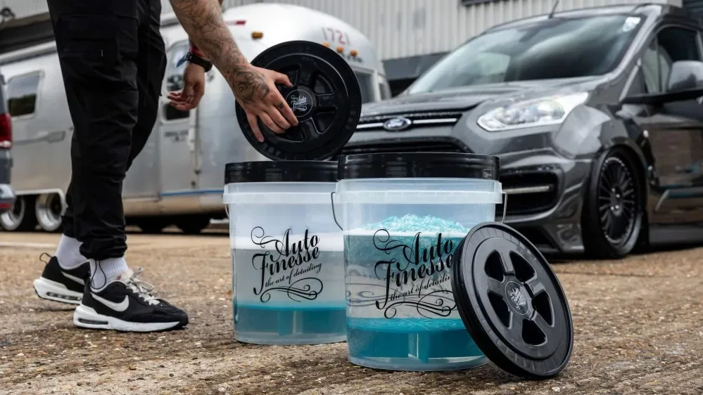 Detailingový kbelík s ochrannou vložkou Auto Finesse - průhledný — detail produktu 3