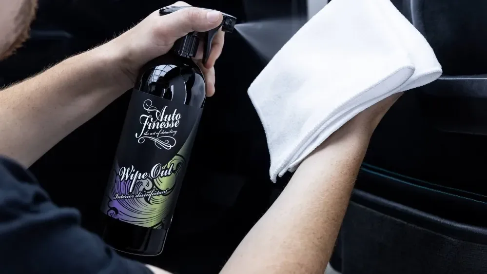 Dezinfekce interiéru Auto Finesse Wipe Out 1000 ml — detail produktu 2