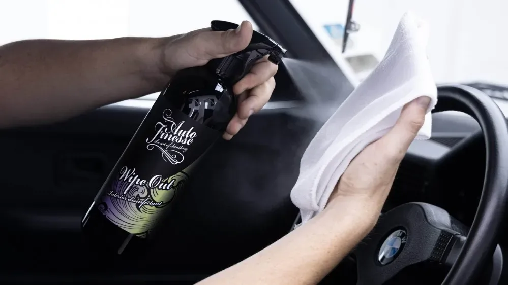 Dezinfekce interiéru Auto Finesse Wipe Out 1000 ml — detail produktu 3