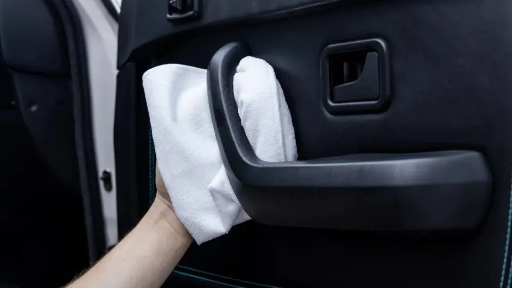 Dezinfekce interiéru Auto Finesse Wipe Out 1000 ml — detail produktu 5