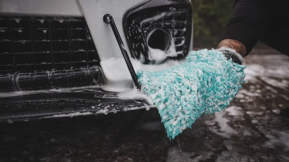 Extra šetrná mycí rukavice Auto Finesse Plush — detail produktu 5