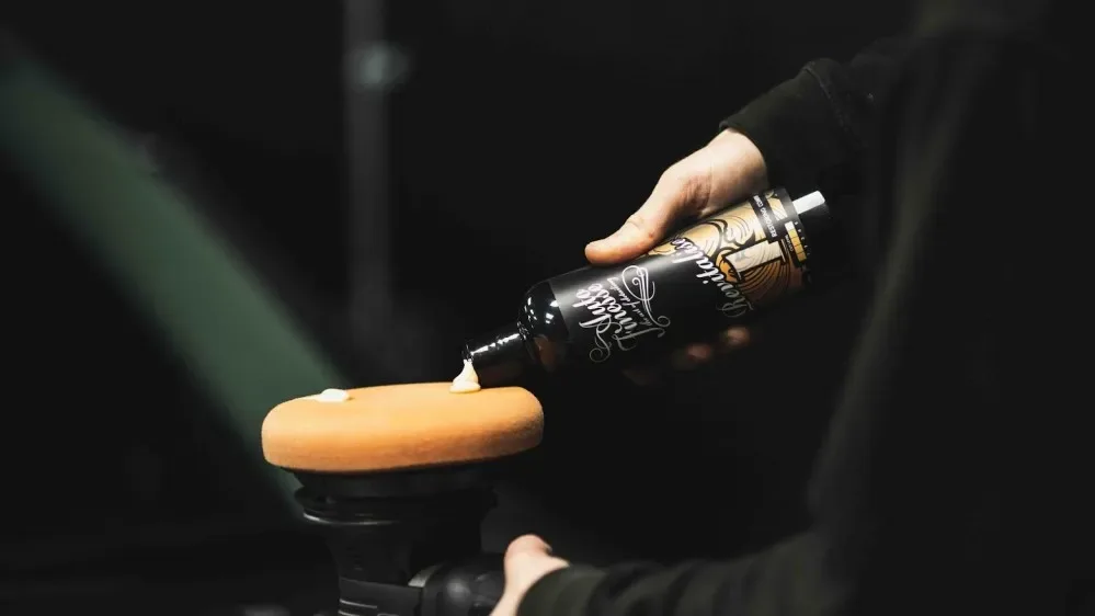 Hrubá leštící pasta Auto Finesse Revitalise No:1 pro první krok leštění 500 ml — detail produktu 3