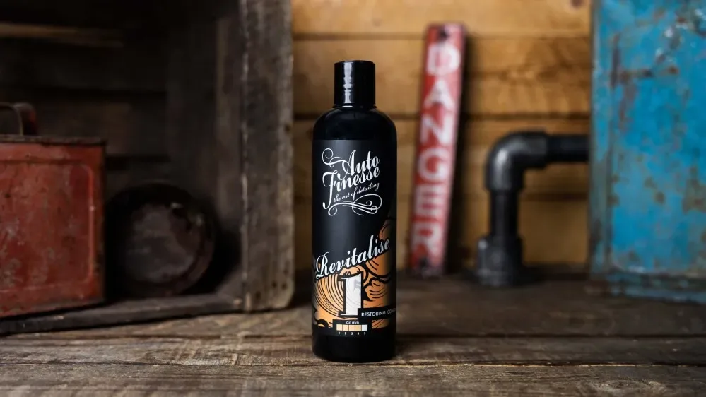 Hrubá leštící pasta Auto Finesse Revitalise No:1 pro první krok leštění 500 ml — detail produktu 4