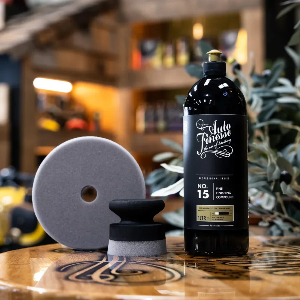 Jemná leštící pasta Auto Finesse No:15 — detail produktu 3