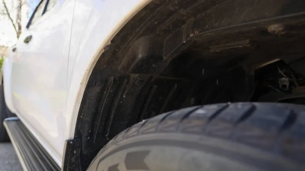Kartáč na podběhy Auto Finesse Arch Blaster — detail produktu 3