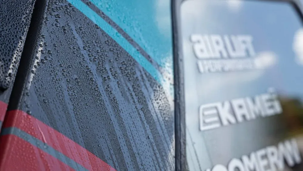 Keramický detailer na exteriér Auto Finesse Caramics Gloss 1000 ml — detail produktu 3