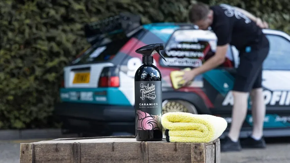 Keramický detailer na exteriér Auto Finesse Caramics Gloss 1000 ml — detail produktu 5