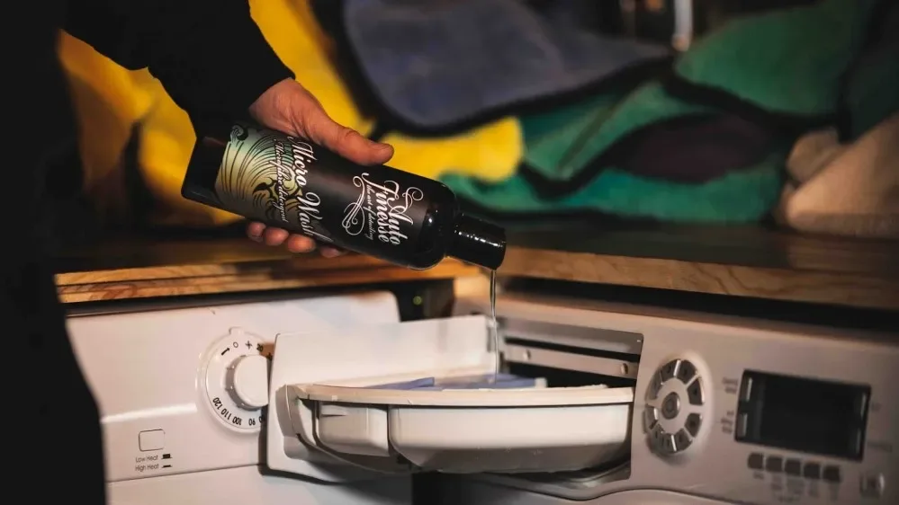 Koncentrovaný přípravek Micro Wash na praní mikrovláknových utěrek Auto Finesse 500 ml — detail produktu 4