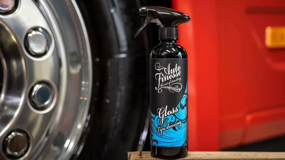 Lesklá impregnace na pneumatiky Auto Finesse Gloss 500 ml — detail produktu 3