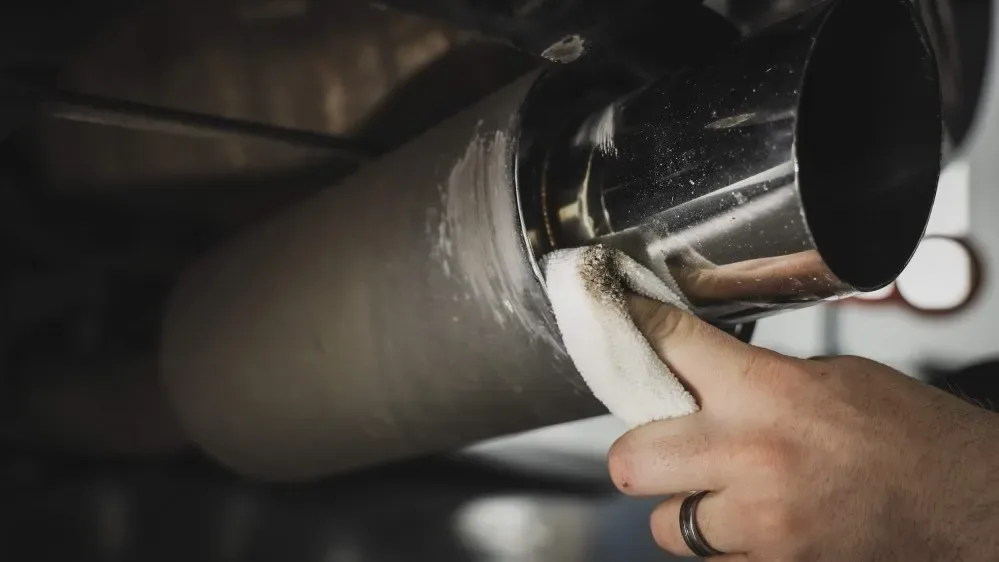 Leštěnka na kovy a výfuky Auto Finesse Mercury 250 ml — detail produktu 5