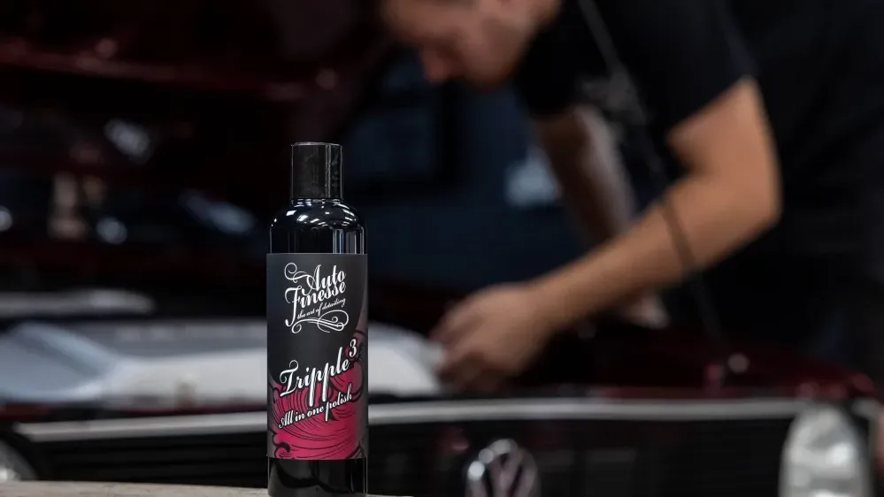 Leštěnka s voskem vše v jednom Auto Finesse Tripple 250 ml — detail produktu 2