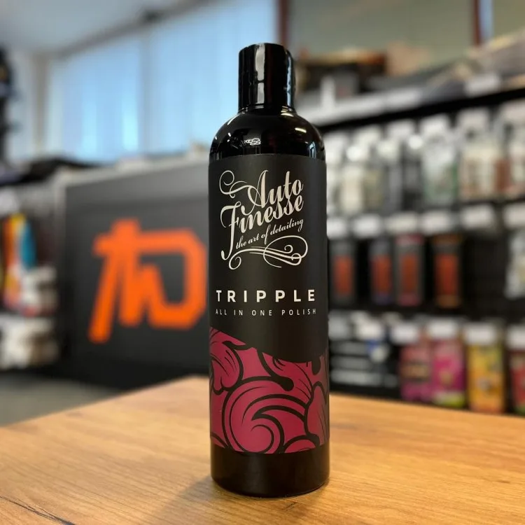 Leštěnka s voskem vše v jednom Auto Finesse Tripple 500 ml — detail produktu 2