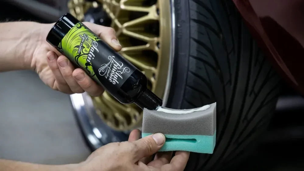 Matná impregnace na pneumatiky Auto Finesse Satin 250 ml — detail produktu 3