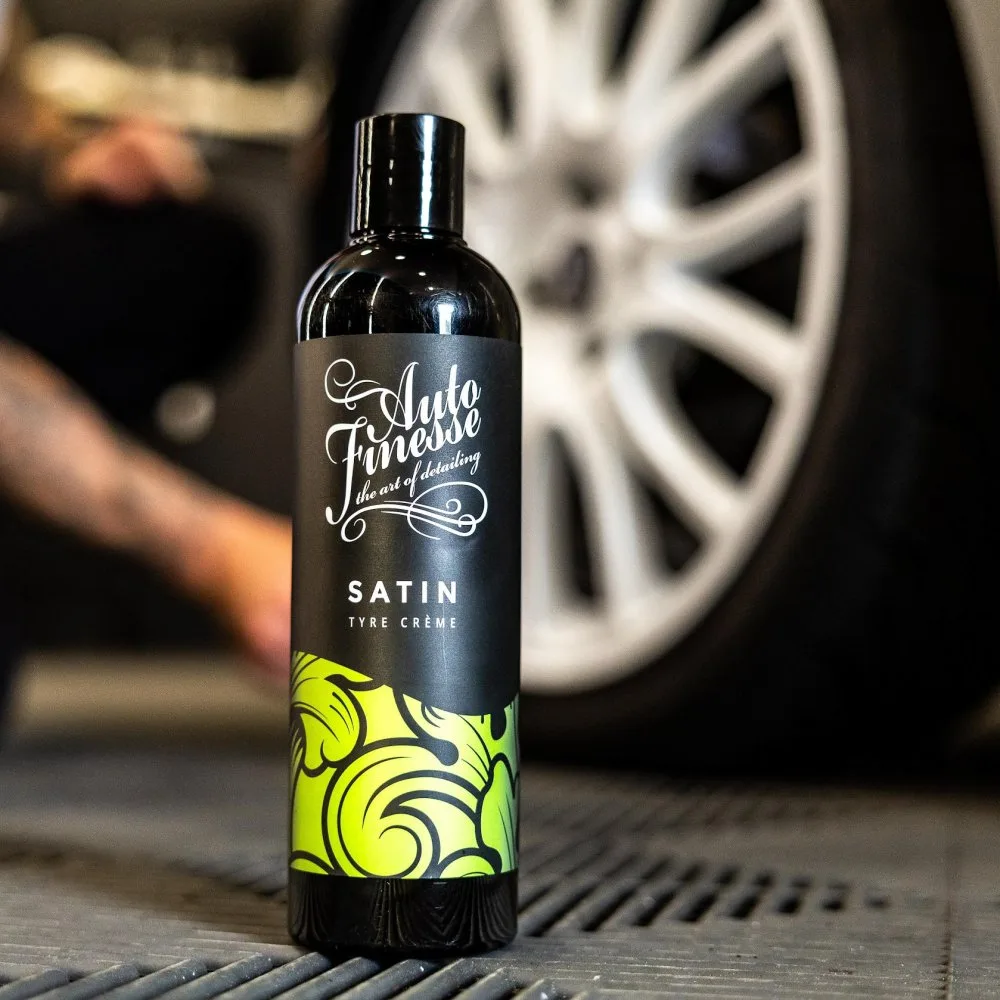 Matná impregnace na pneumatiky Auto Finesse Satin 500 ml — detail produktu 3