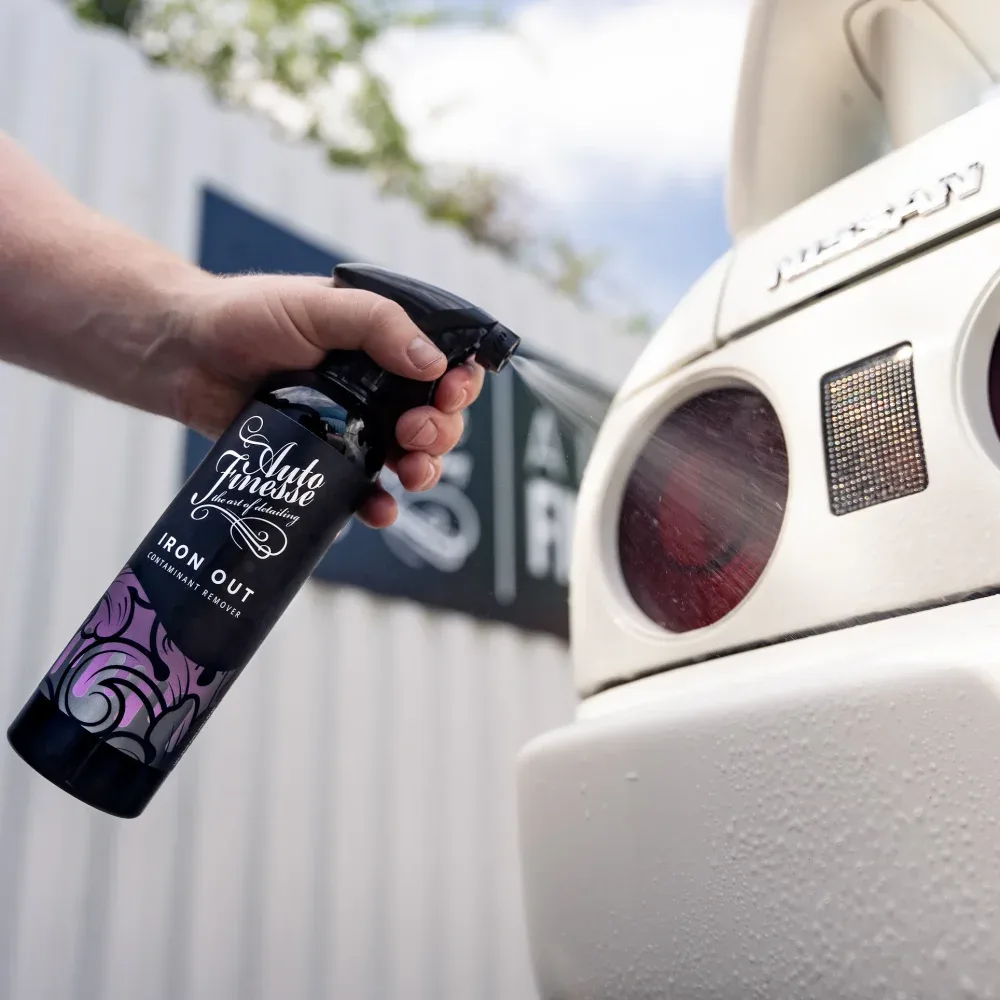 Odstraňovač polétavé rzi a brzdového prachu Auto Finesse Iron Out 500 ml — detail produktu 3