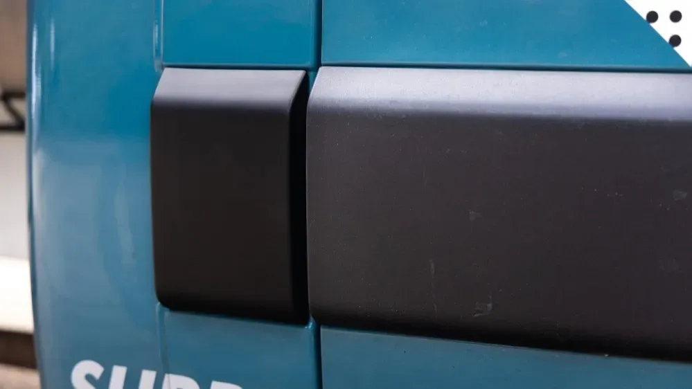 Oživovač a ochrana plastů v interiéru Auto Finesse Dressle 1000 ml — detail produktu 5