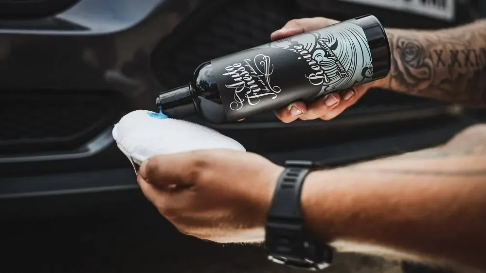 Oživovač exteriérových plastů Auto Finesse Revive 500 ml — detail produktu 3
