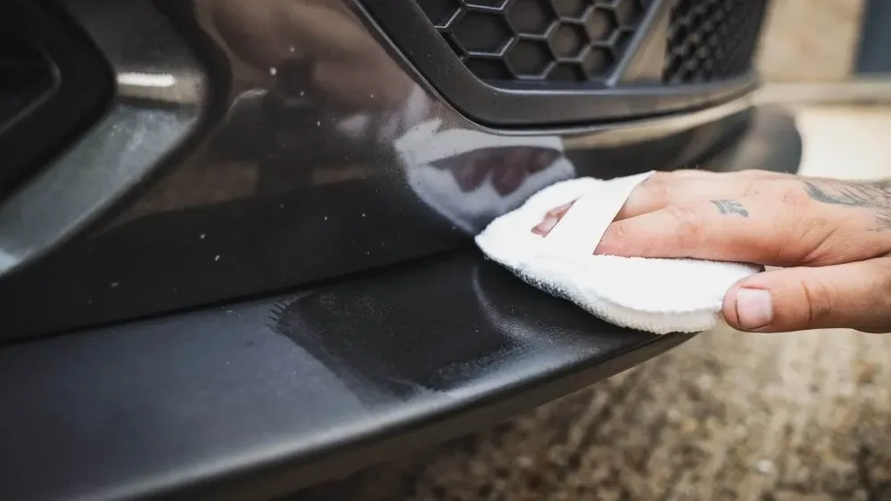 Oživovač exteriérových plastů Auto Finesse Revive 500 ml — detail produktu 4