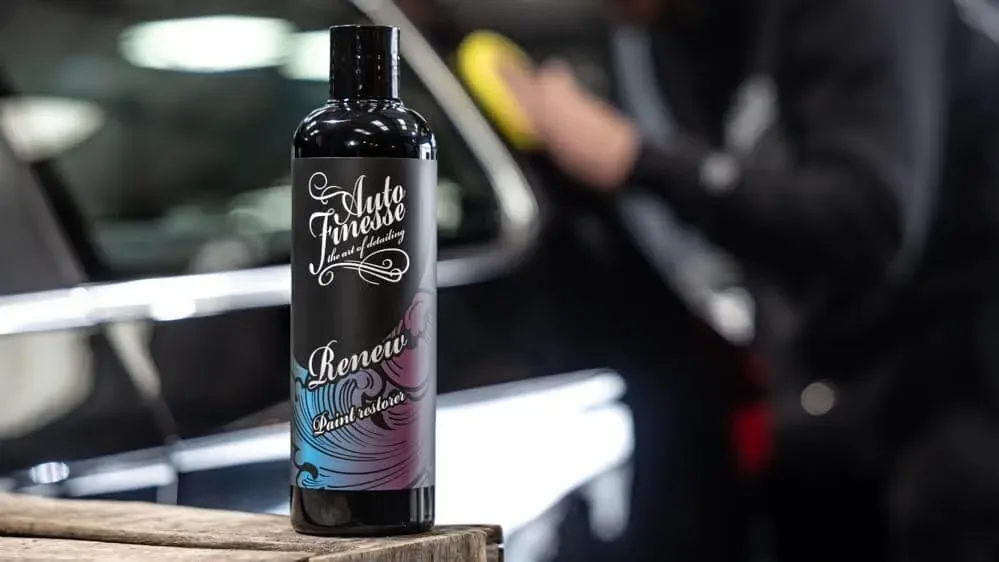 Oživovač vybledlého laku a leštěnka Auto Finesse Renew Paint 500 ml — detail produktu 3