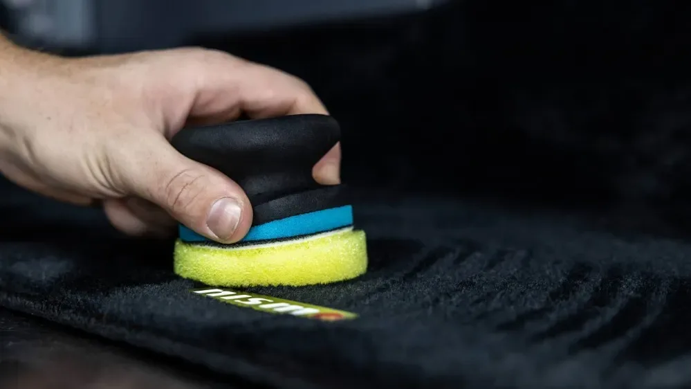 Pěnový aplikátor Auto Finesse Scrubi Spot — detail produktu 5