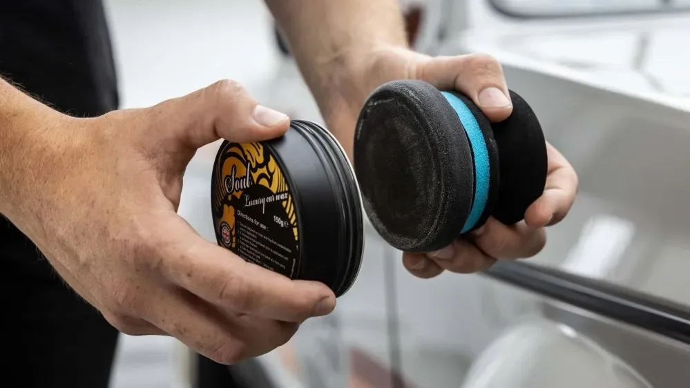 Pěnový aplikátor na vosk Auto Finesse Wax Spot — detail produktu 4