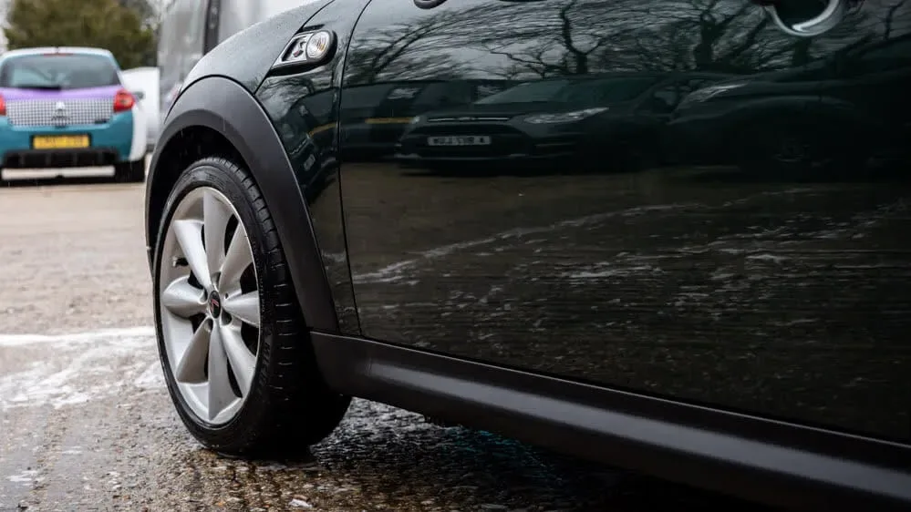 Předmytí bez pěny Auto Finesse Dynamite 2500 ml koncentrát — detail produktu 4