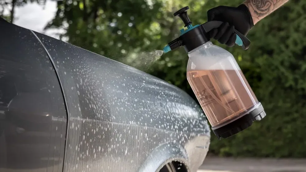 Předmytí bez pěny Auto Finesse Dynamite 5000 ml koncentrát — detail produktu 4
