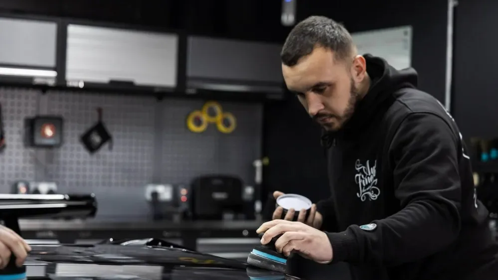 Premiový karnaubský vosk Auto Finesse Desire 150 g — detail produktu 3