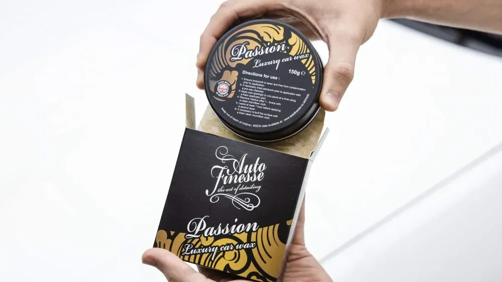 Premiový karnaubský vosk Auto Finesse Passion 150 g — detail produktu 2