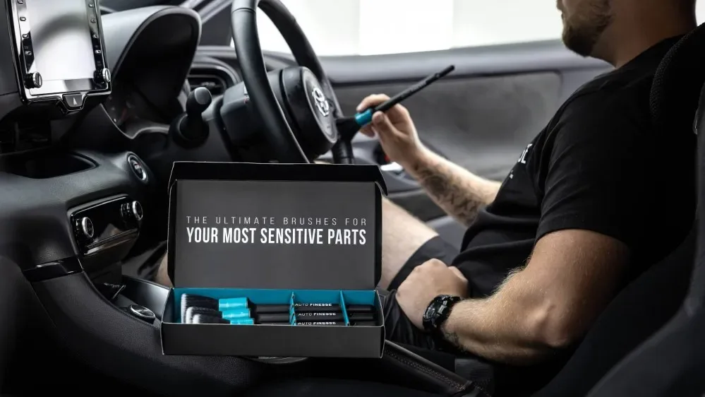 Sada 4 ultra jemných detailingových štětců interiér i exteriér Auto Finesse FeatherTip — detail produktu 4