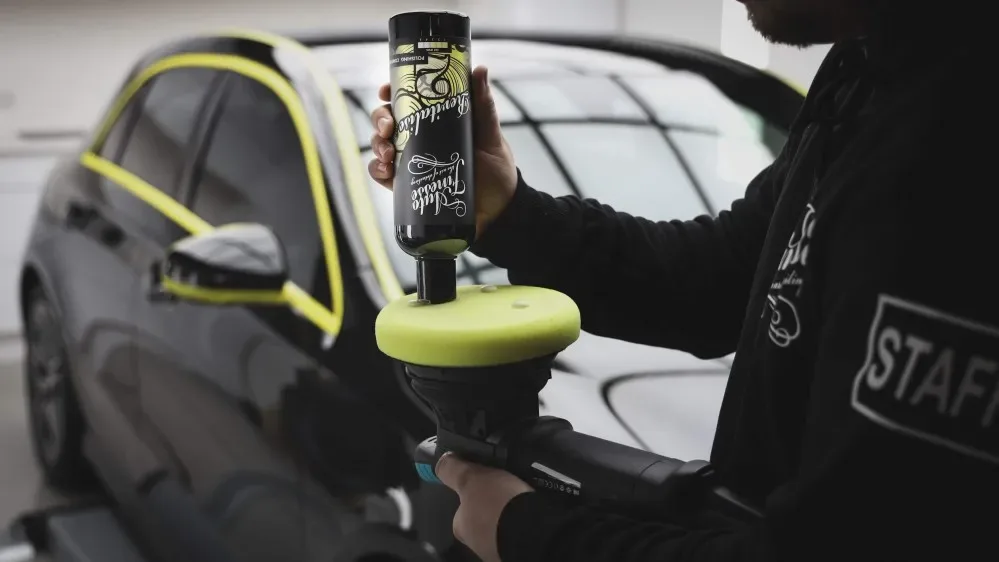 Střední leštící pasta Auto Finesse Revitalise No:2 pro druhý krok leštění 500 ml — detail produktu 3
