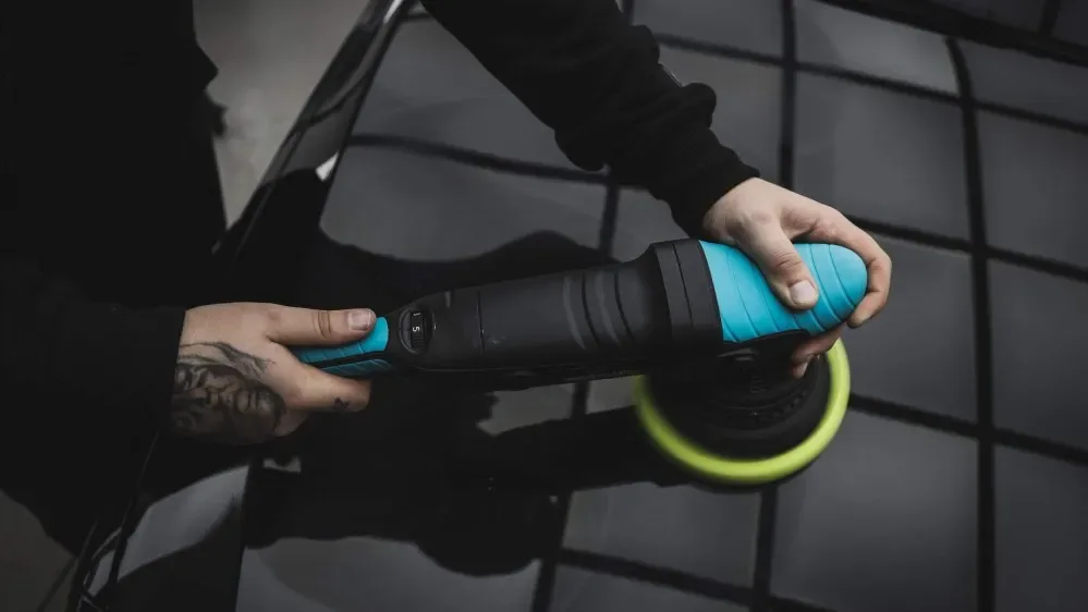 Střední leštící pasta Auto Finesse Revitalise No:2 pro druhý krok leštění 500 ml — detail produktu 5