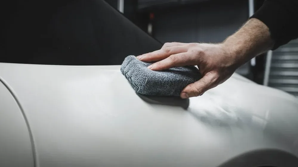 Velký mikrovláknový leštící aplikátor Auto Finesse — detail produktu 2