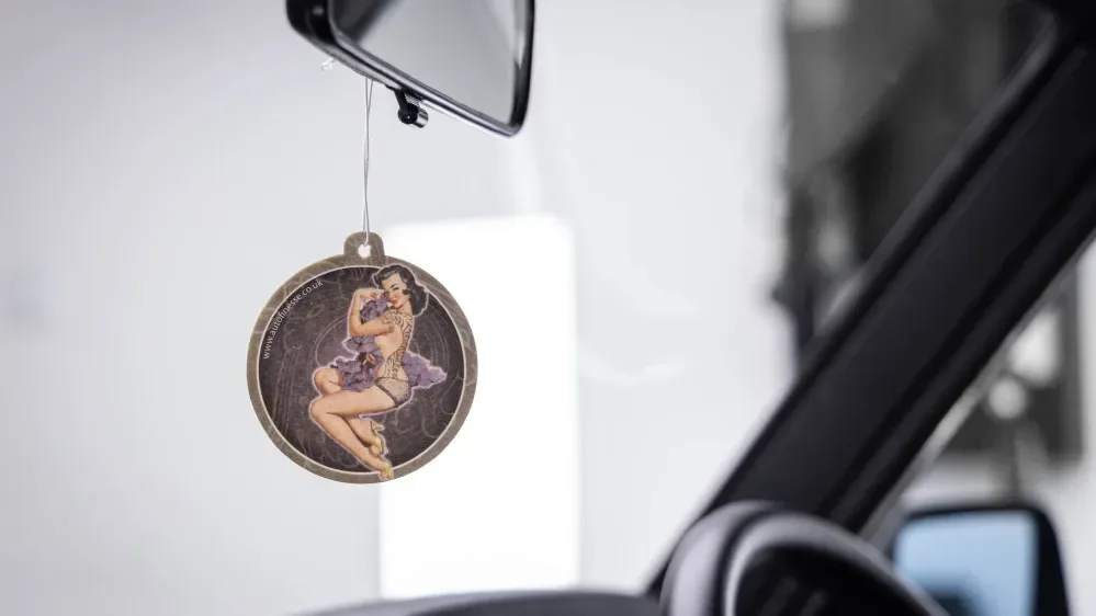 Závěsná vůně Auto Finesse Aroma Air - višeň — detail produktu 2
